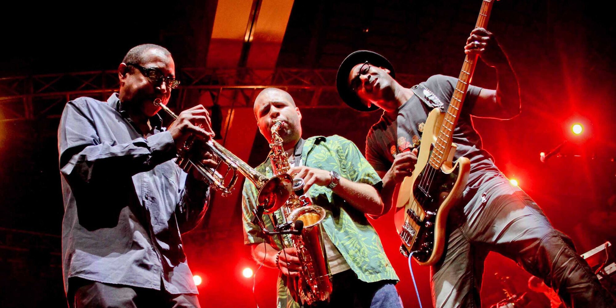 1553499165379 E1l AV Xu Zd L