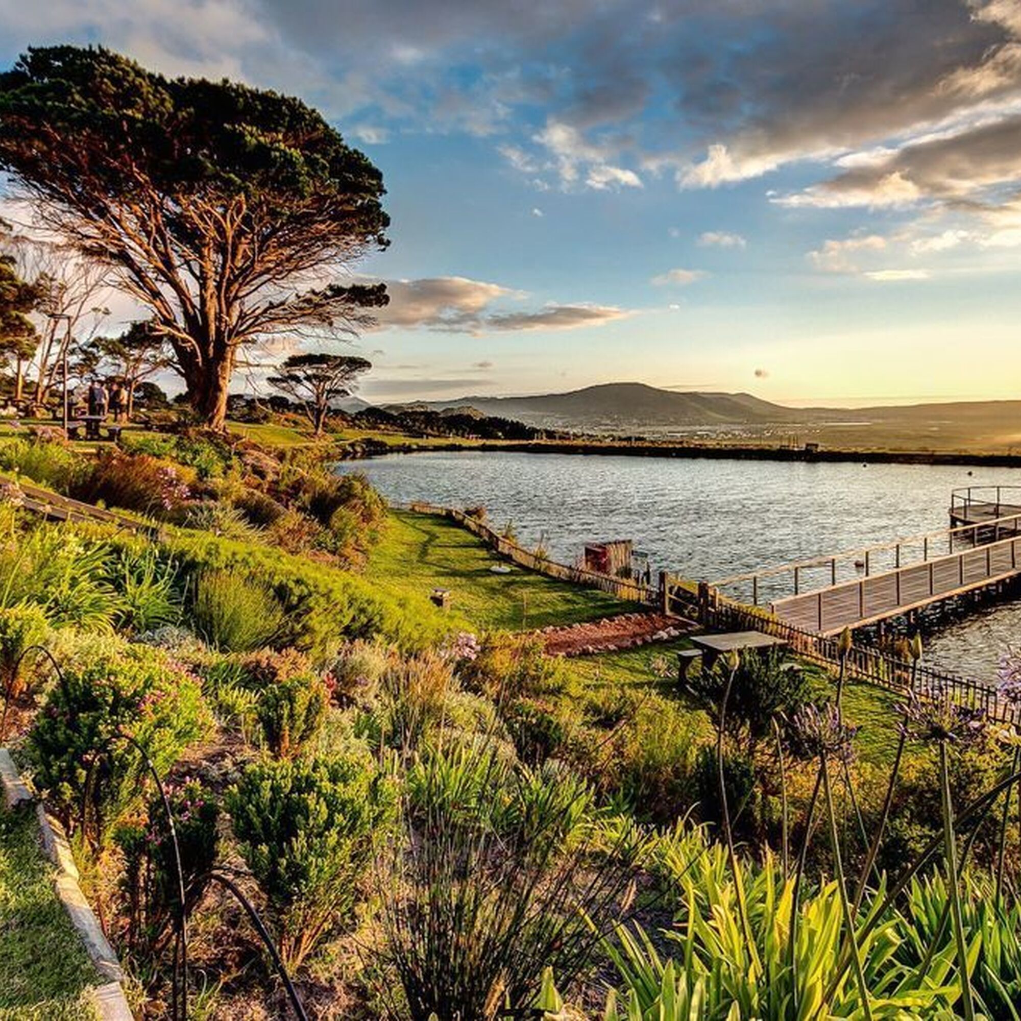 1539157548688 V Jep ST9 U9 B