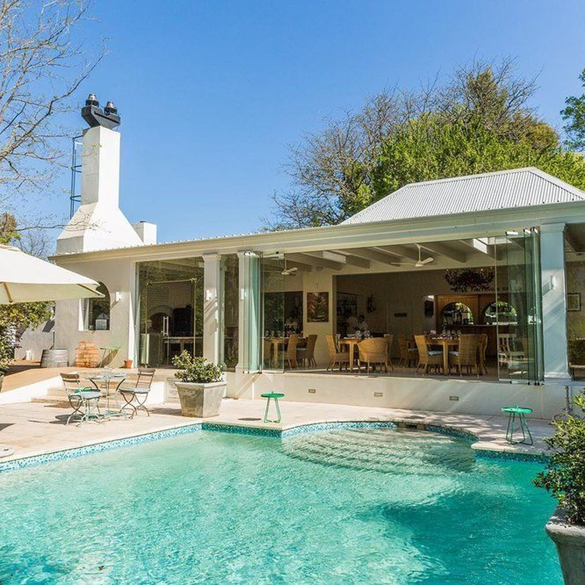 1542012822264 Vylwh C7za B