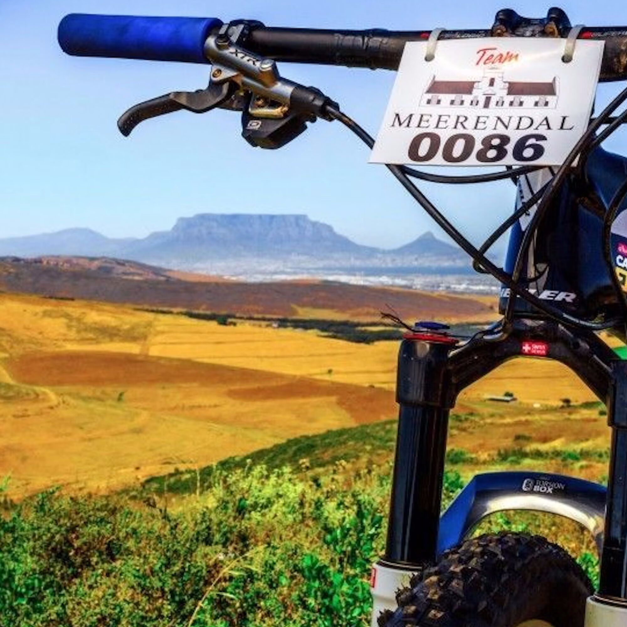 1540194463115 4yeep JO8jr