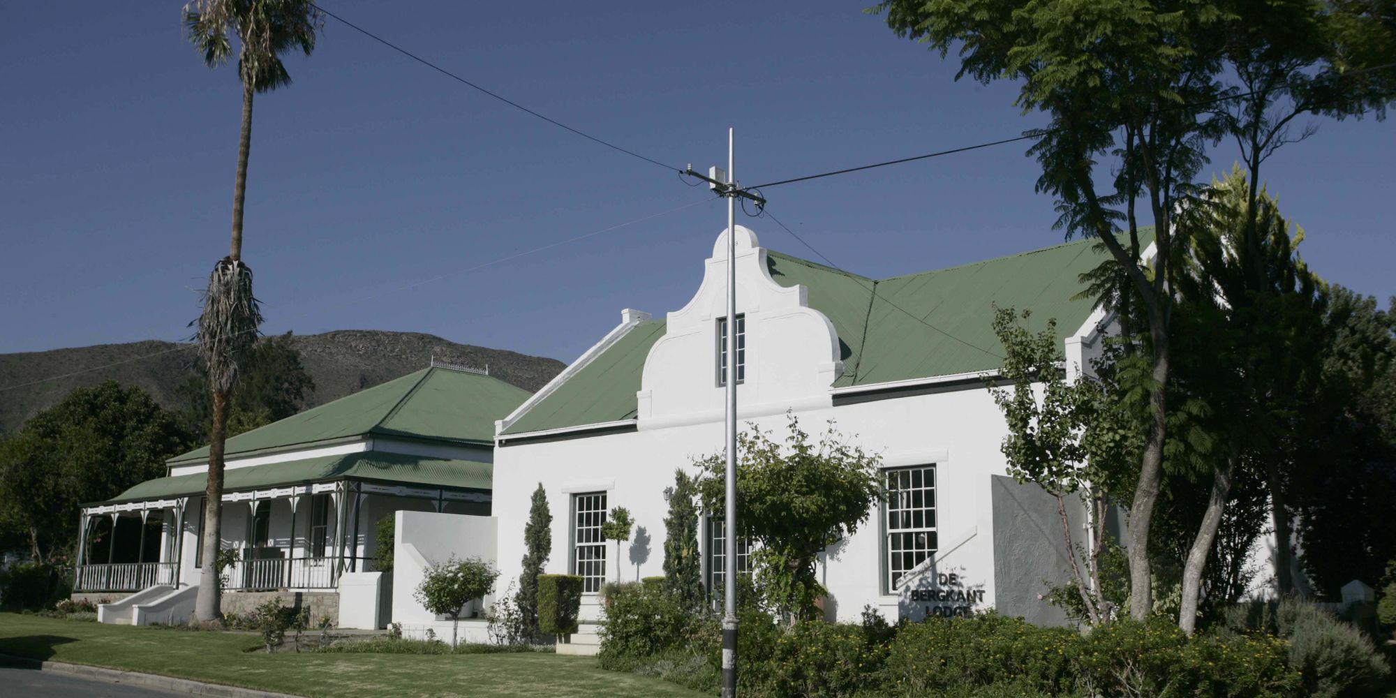 Prince Albert Building 2 Prince Albert Building 2