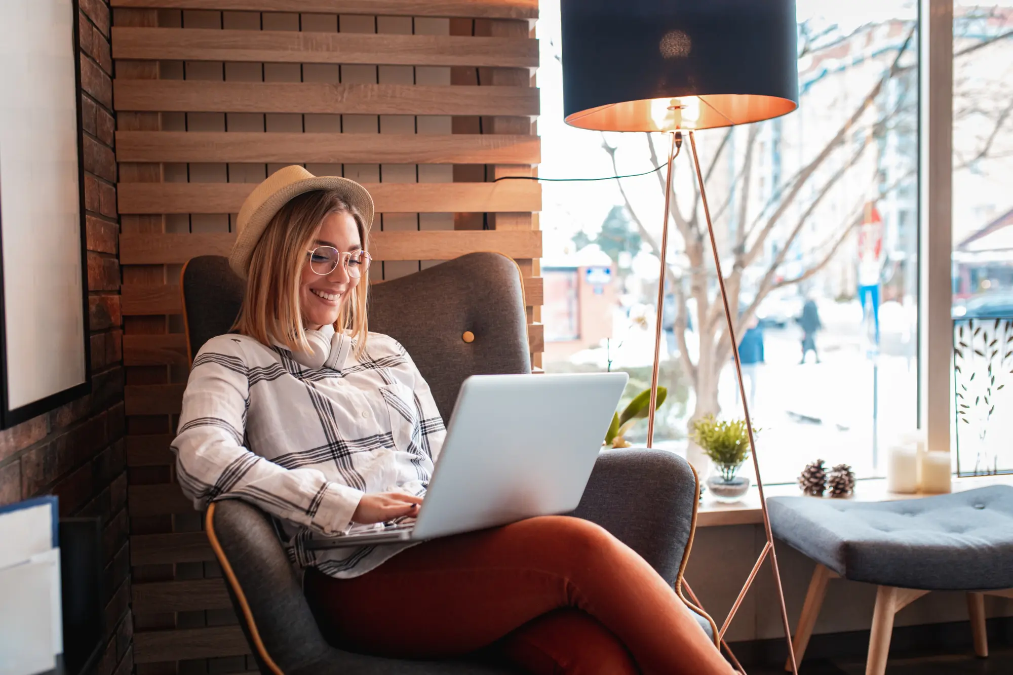 Shutterstock 1681903564 Shutterstock 1681903564