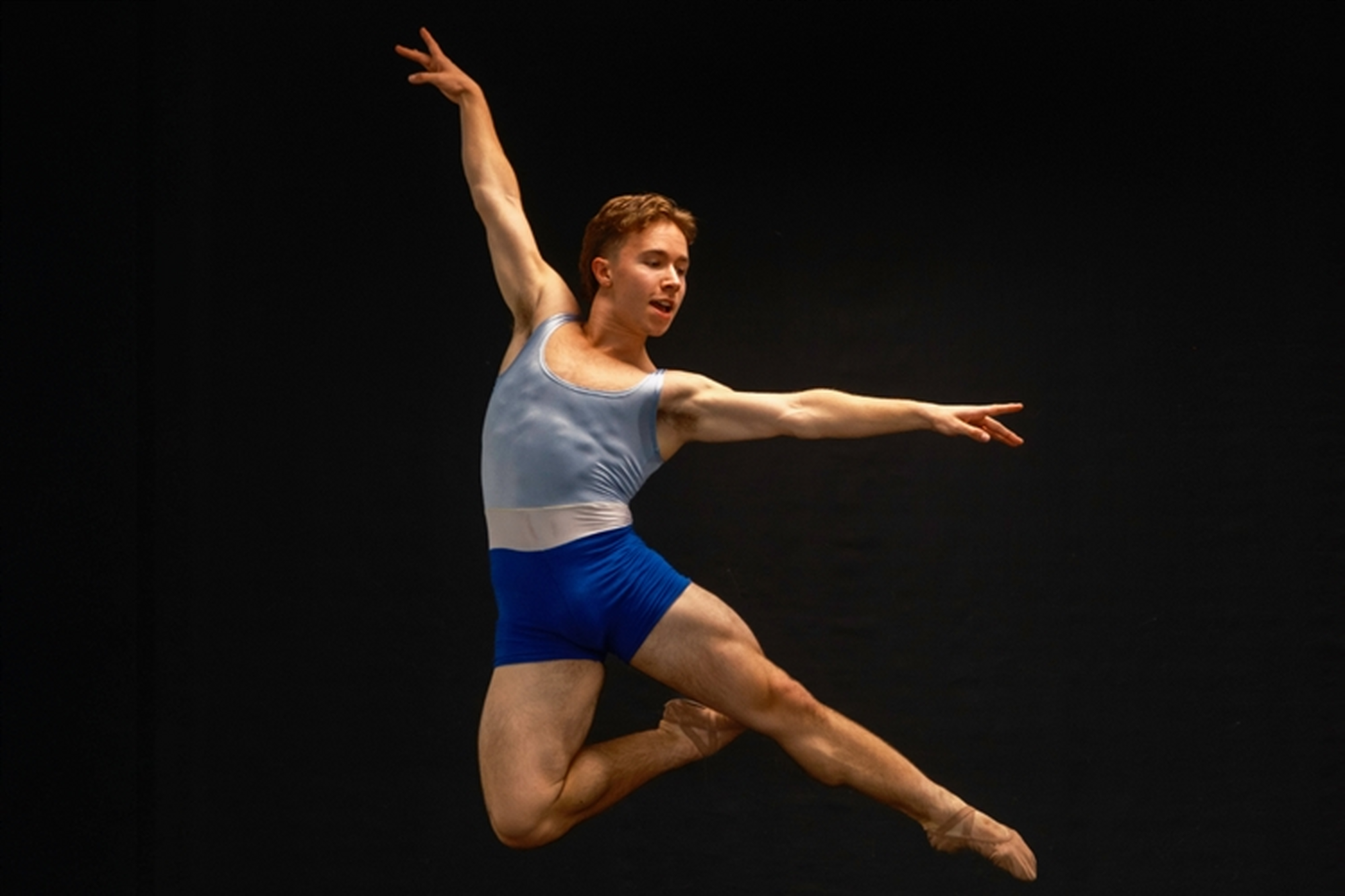 Banner CENTRE STAGE 20251202 164141 Banner CENTRE STAGE 20251202 164141